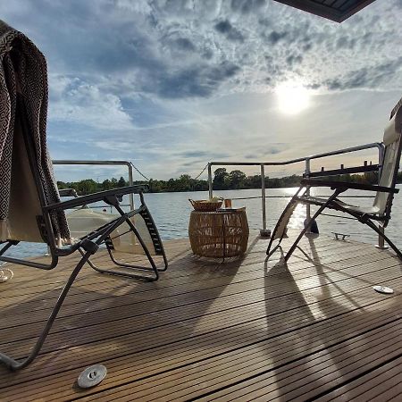 Lemuria Houseboat - Plywajacy Domek Na Wodzie 弗罗茨瓦夫 外观 照片